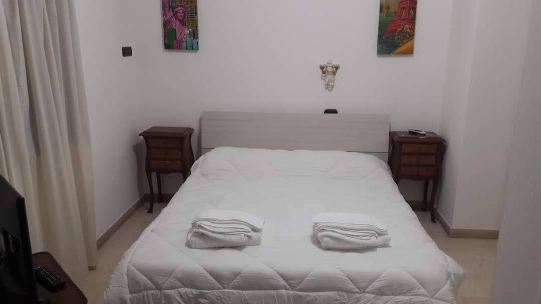 Camera 2, il letto matrimoniale
